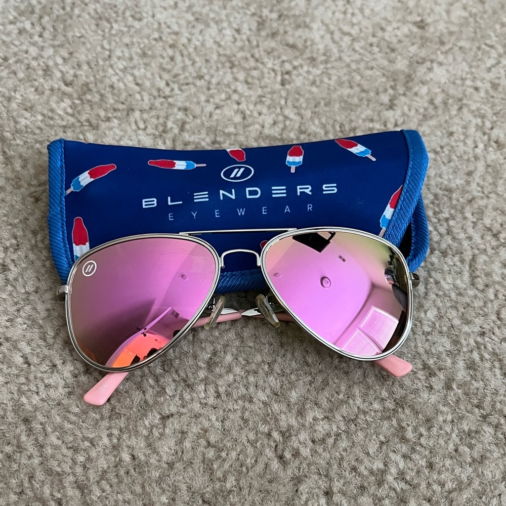 Polarized aviator sunglasses